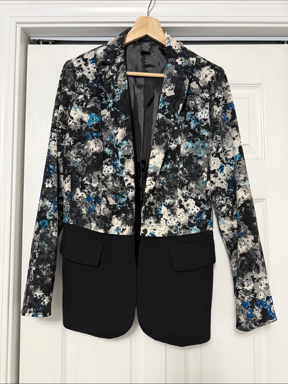 Grace Elements Black Floral-Print Blazer with Blue Accents